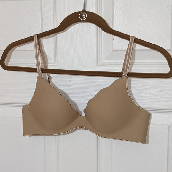 B.Tempted Pushup Bra - Picture 3 of 3